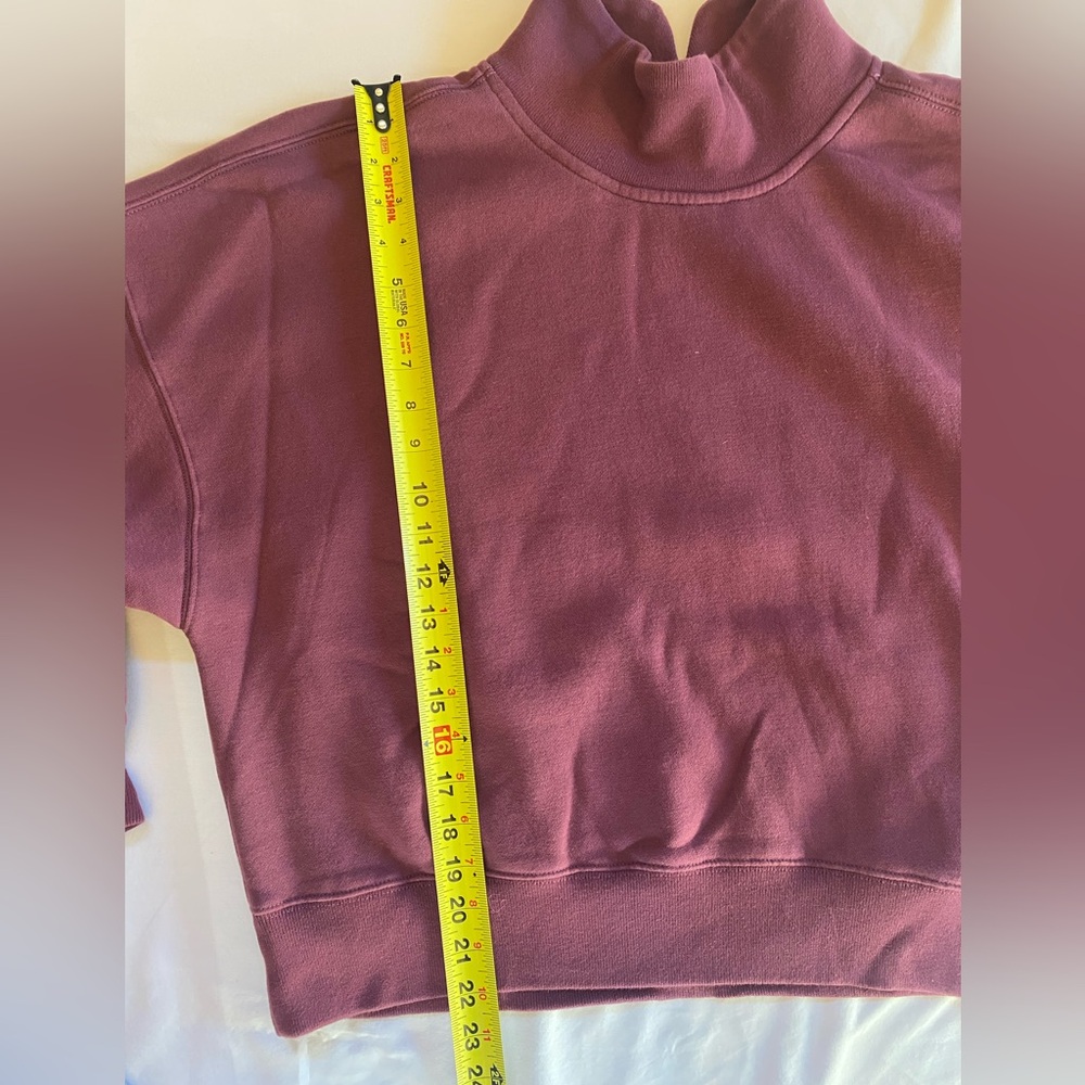 Abercrombie & Fitch Women’s Burgundy Mock Neck Sweatshirt - Picture 5 of 6
